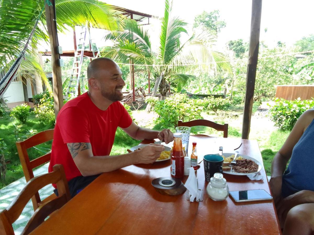 Hostal Bullshark Altagracia Exterior photo