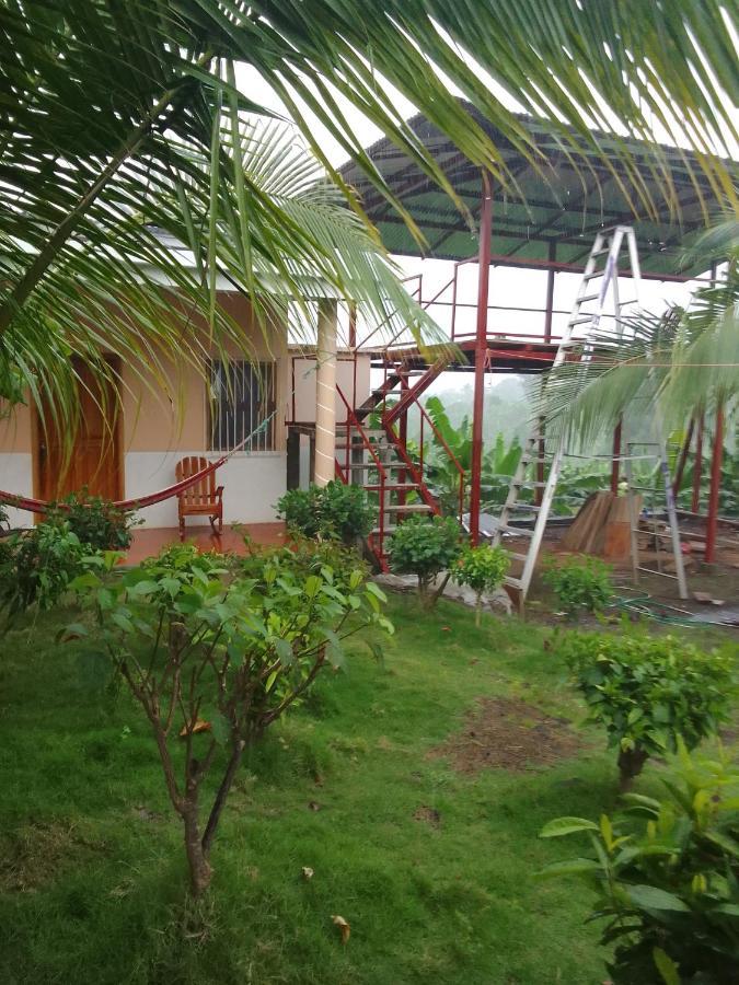 Hostal Bullshark Altagracia Exterior photo