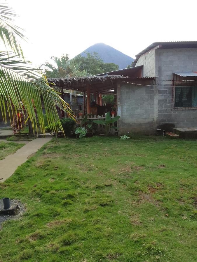 Hostal Bullshark Altagracia Exterior photo