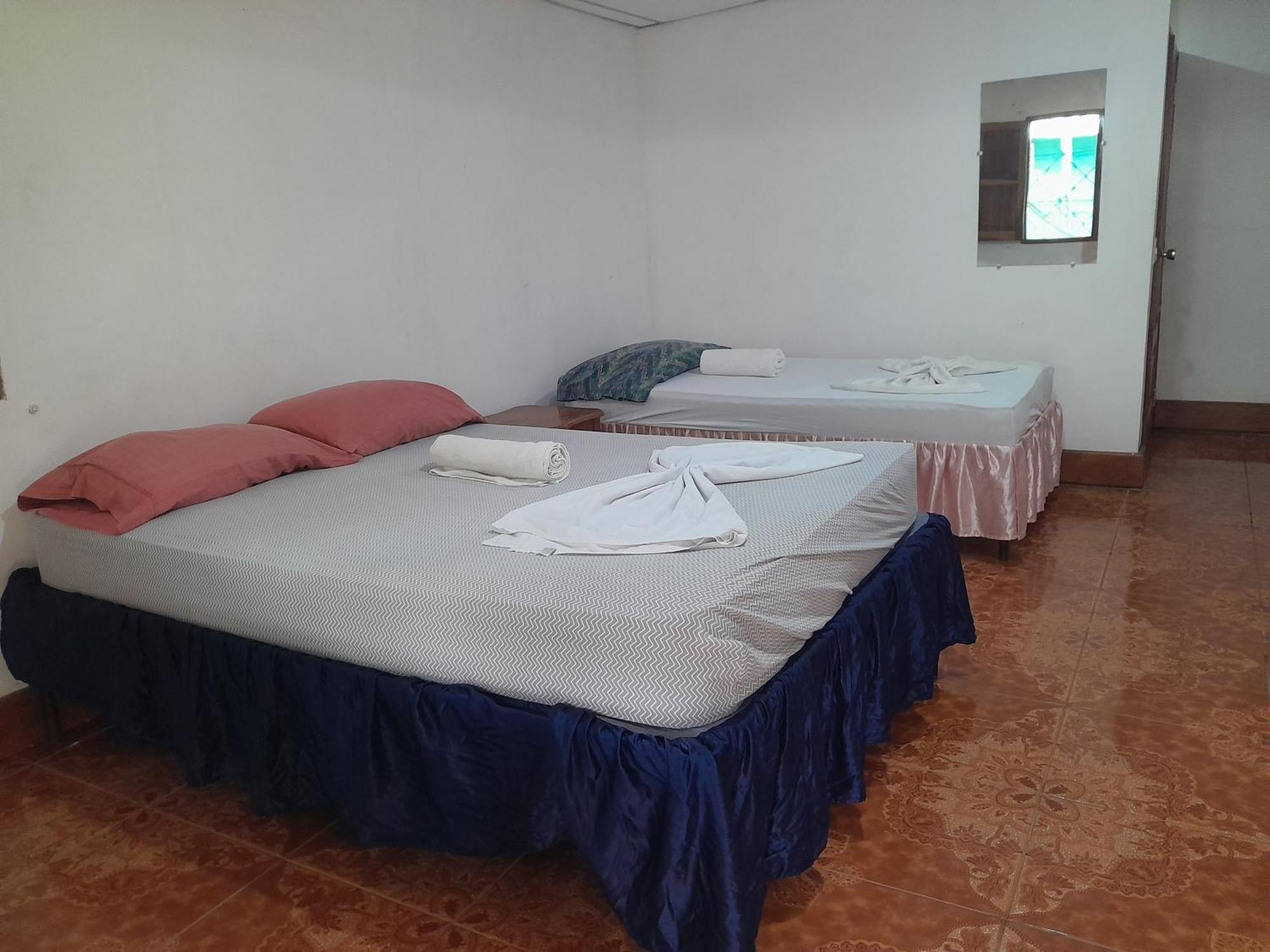 Hostal Bullshark Altagracia Room photo